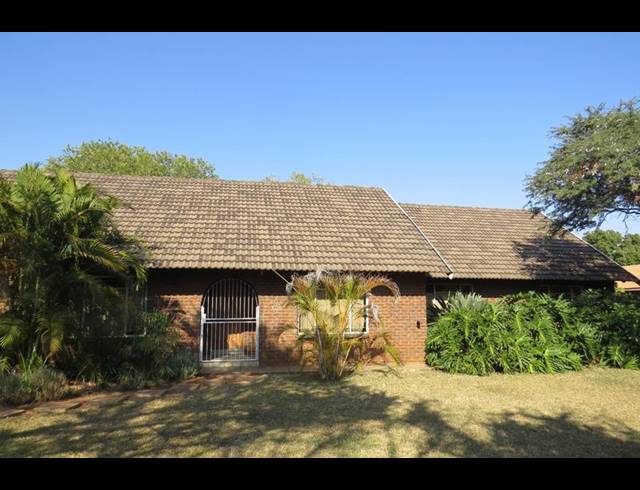 3 BEDROOM HOUSE FOR SALE IN CHROOM PARK